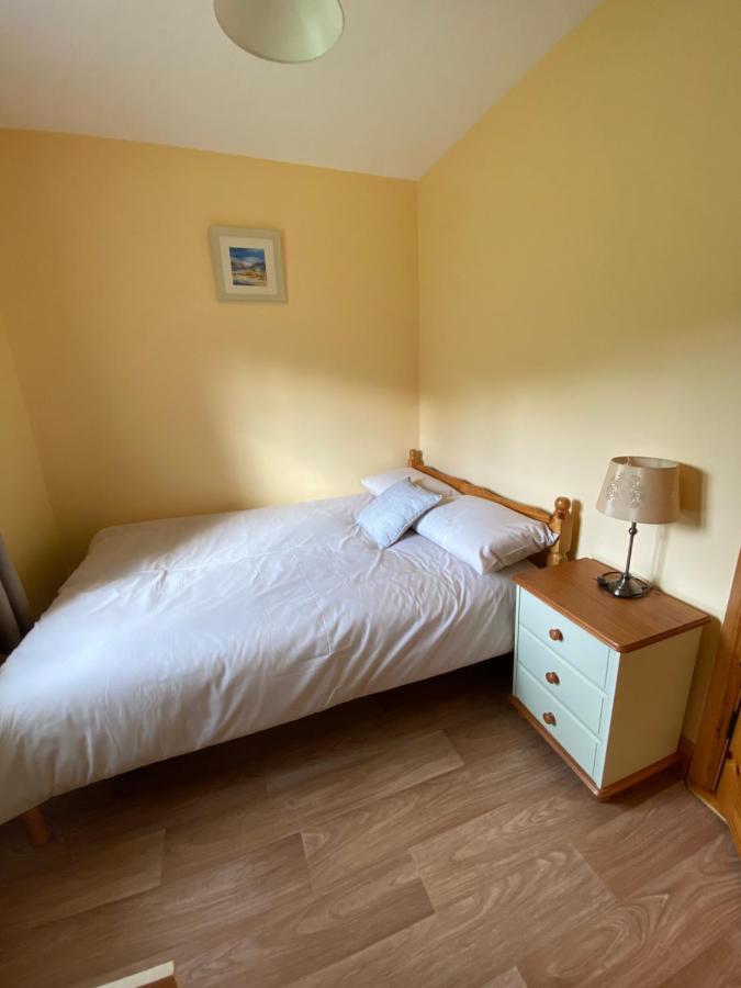 Heather Cottage, Creeslough Екстериор снимка