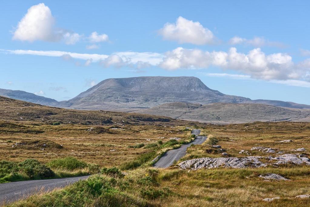 Heather Cottage, Creeslough Екстериор снимка
